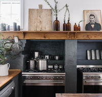 Lewellyn House - Australian Directory