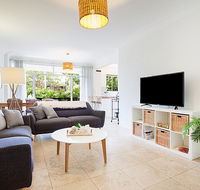 Light and airy garden apartment steps from surf - Australian Directory