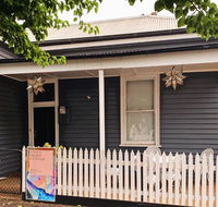 Lucys Artist Cottage - Australian Directory
