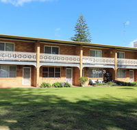 Luskin Court 3 - Australian Directory