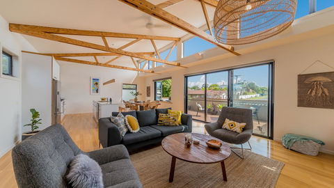 Luxe Townhouse - Linen/WiFi Included - Australian Directory 1