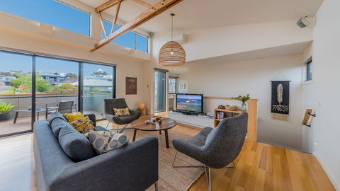 Luxe Townhouse - Linen/WiFi Included - Australian Directory 2