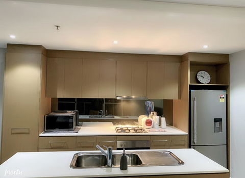 Luxury Apartment With Views - Australian Directory 2