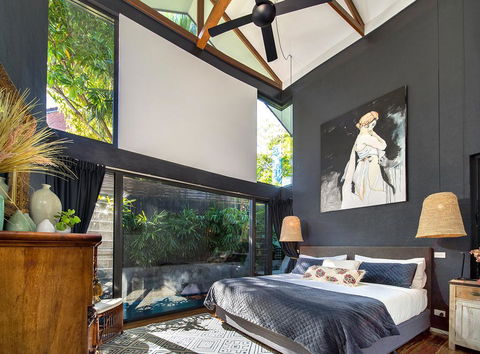 Luxury Artist Architect Retreat Villa - Australian Directory 3
