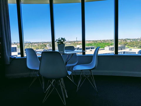 Luxury Level 2-bed 2-bath City View Apt In Olympic Park - Australian Directory 2