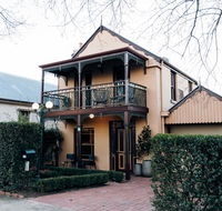 Luxury on Loch - Australian Directory
