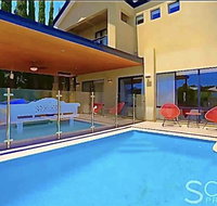 LUXURY VILLA W POOL  SPAS - Australian Directory