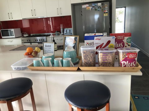 M & T's Waterfront Bed & Breakfast - Australian Directory 3