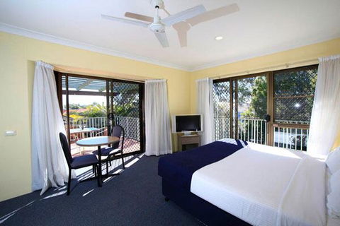 Macquarie Barracks Motor Inn - Australian Directory 2