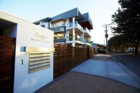 Maggies Beachfront Apt. 11 - Australian Directory 2