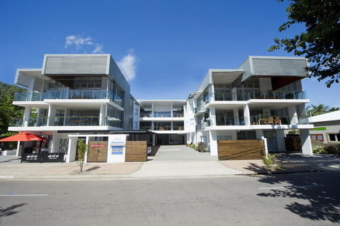 Maggies Beachfront Apt. 4 - Australian Directory 0