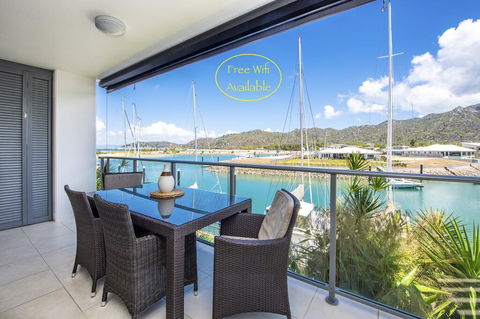 Magnetic Blue Waterfront Apartments - Australian Directory 0