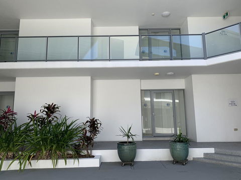 Magnetic Blue Waterfront Apartments - Australian Directory 2
