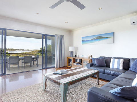Magnificent Views - Mariners Mark - Australian Directory 0
