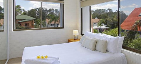 Main Beach Apartments - Australian Directory 3