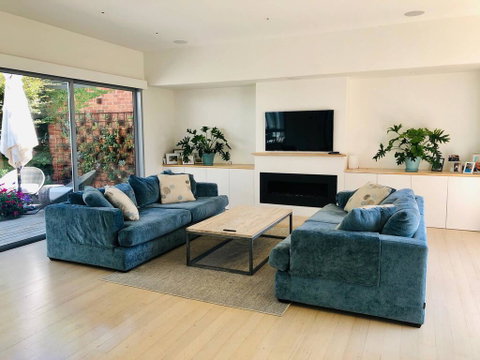 Malvern 3 Bedroom Delight - Australian Directory 0