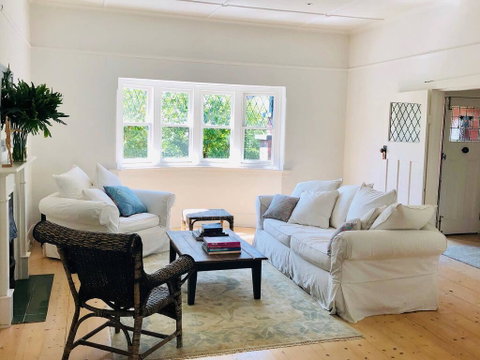 Malvern 3 Bedroom Delight - Australian Directory 1