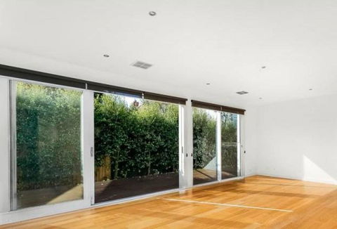 Malvern 3 Bedroom Home - Australian Directory 0