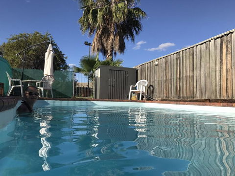 Mandalay Motel - Australian Directory 3