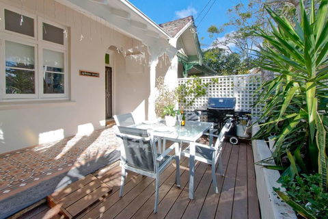 Manly Beachside 2 Bedroom House - Australian Directory 0