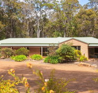 Mansfield Retreat - Australian Directory