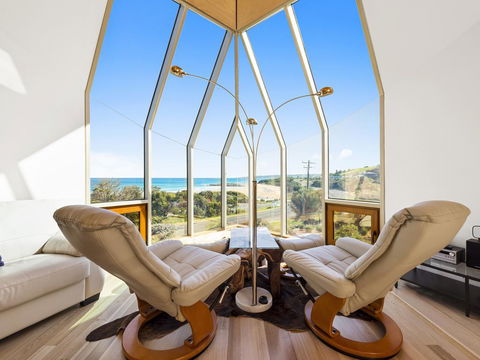 Manta Ray One - Australian Directory 1
