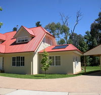 Maple House - The ideal retreat for family and friends. - Australian Directory