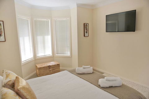 Marina Holiday Home - Australian Directory 2