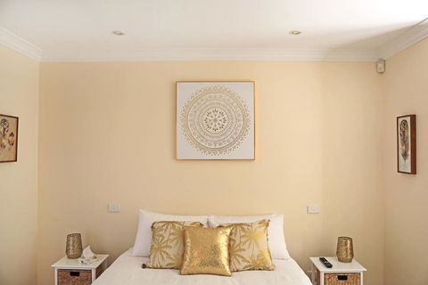 Marina Holiday Home - Australian Directory 1