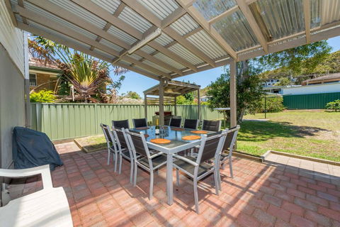 Marine Dr 22 - Fingal Bay - Australian Directory 1