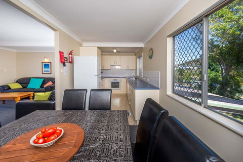 Marine Dr 22 - Fingal Bay - Australian Directory 3