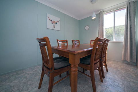 Marine Drive, 32 - Australian Directory 2