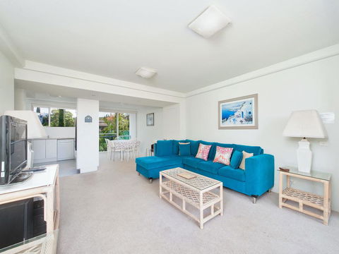 Marine Drive, Cirrus, Unit 6, 44 - Australian Directory 1