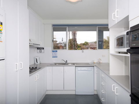Marine Drive, Cirrus, Unit 6, 44 - Australian Directory 3