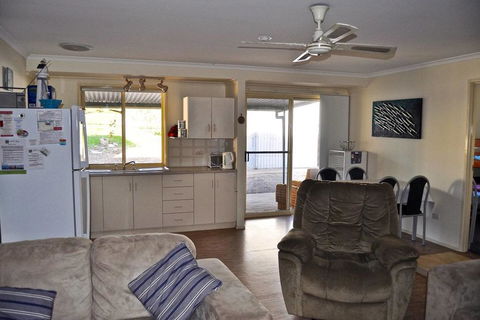 Mariners View Coffin Bay - Australian Directory 2