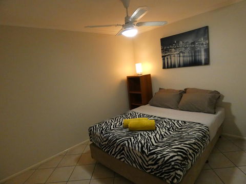 Maroochy River Apartment - Australian Directory 1