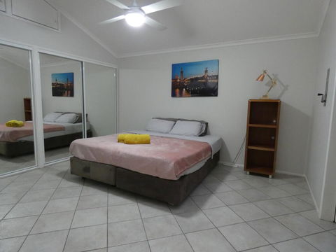 Maroochy River Apartment - Australian Directory 3