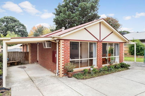Maroondah 3 Bedroom House In Kilsyth - Australian Directory 0