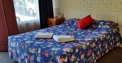 Mayfield Motel - Australian Directory 2