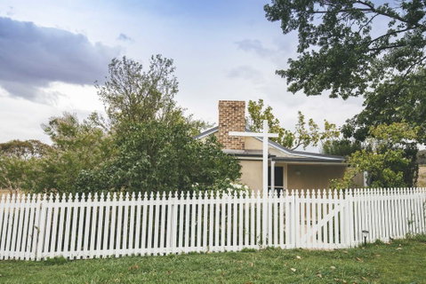 Mayfield Vineyard - Australian Directory 1