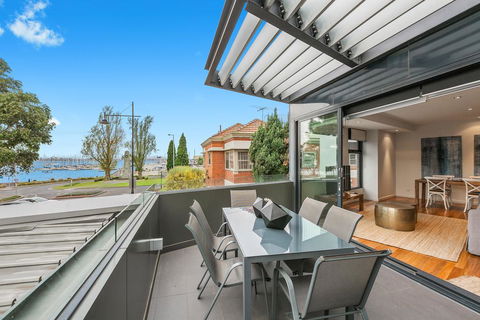 Melbourne Holiday Apartments Williamstown - Australian Directory 3