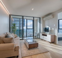 Melbourne Marvellous Sky High ApartmentLighthouse - Australian Directory