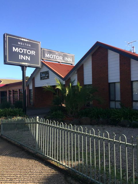 Melton Motor Inn And Apartments - Australian Directory 3
