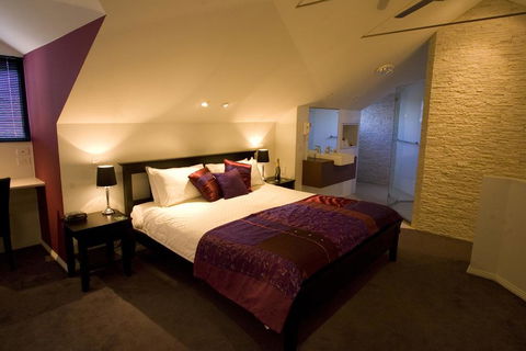 Merlot Verdelho Townhouses - Australian Directory 0