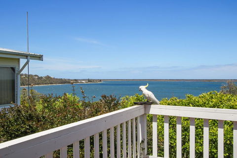 Metung Lake House - Australian Directory 2
