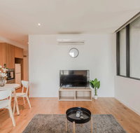 MH002  Modern Comfort  Distance - Australian Directory