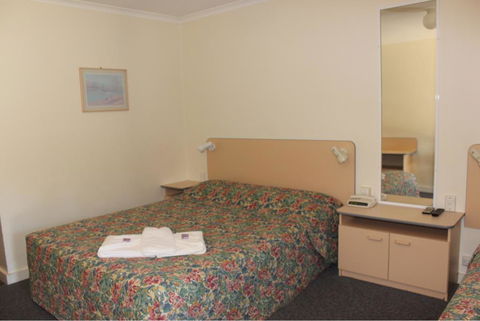 Mid Coast Motor Inn - Australian Directory 3
