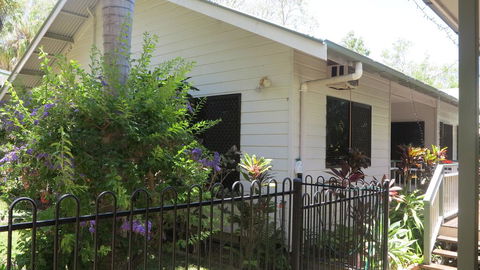 Mills Cottage 54 Hayles Avenue - Australian Directory 2