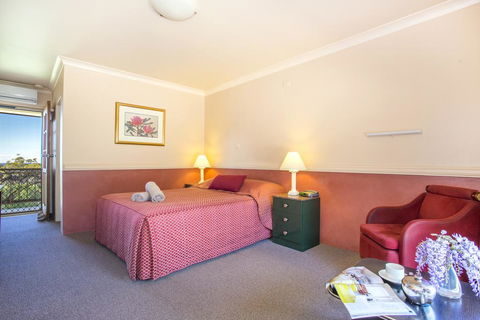 Milton Village Motel - Australian Directory 1