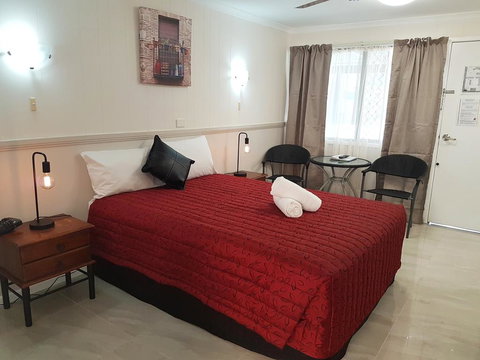 Miners Lodge Motor Inn - Australian Directory 1